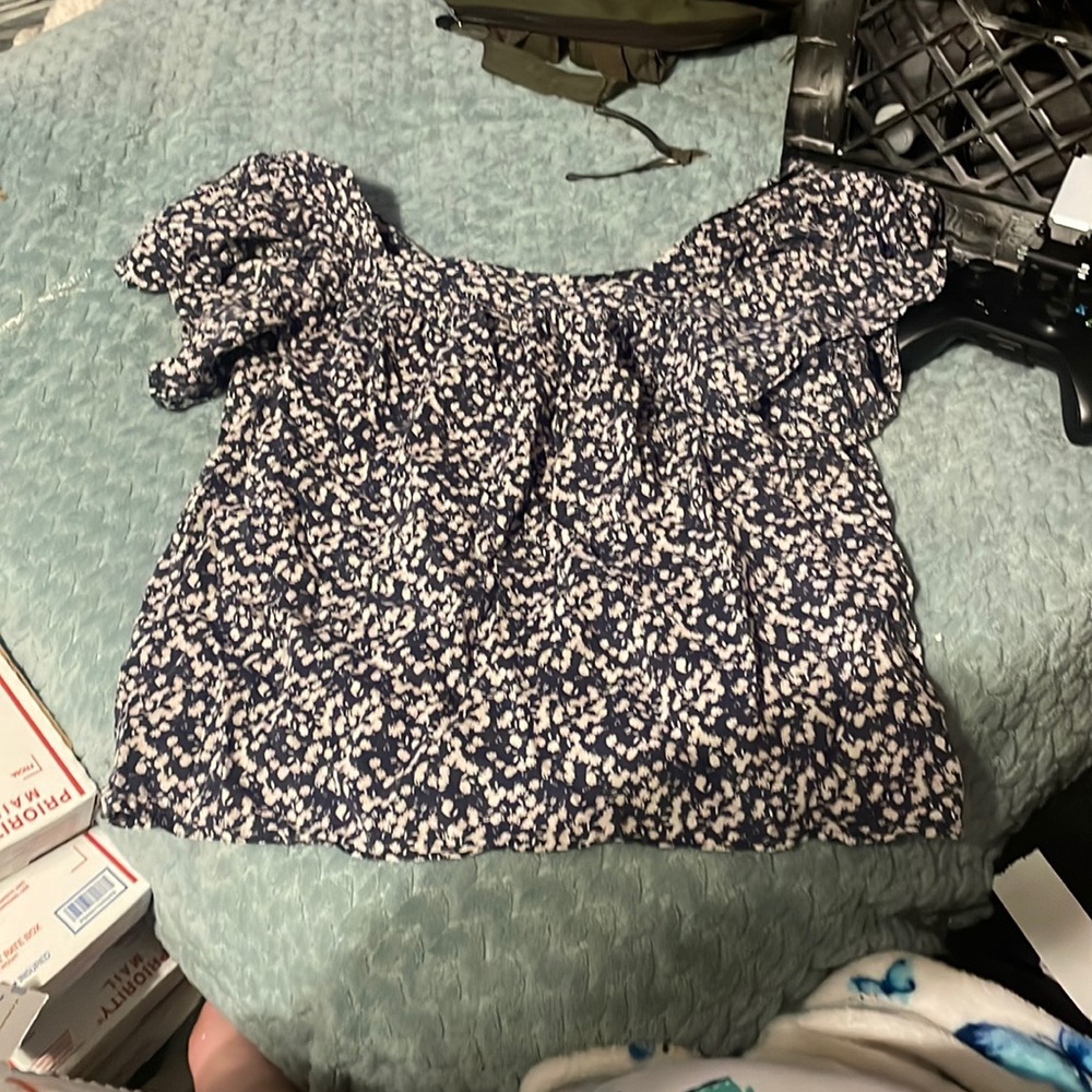 Blue white t shirt